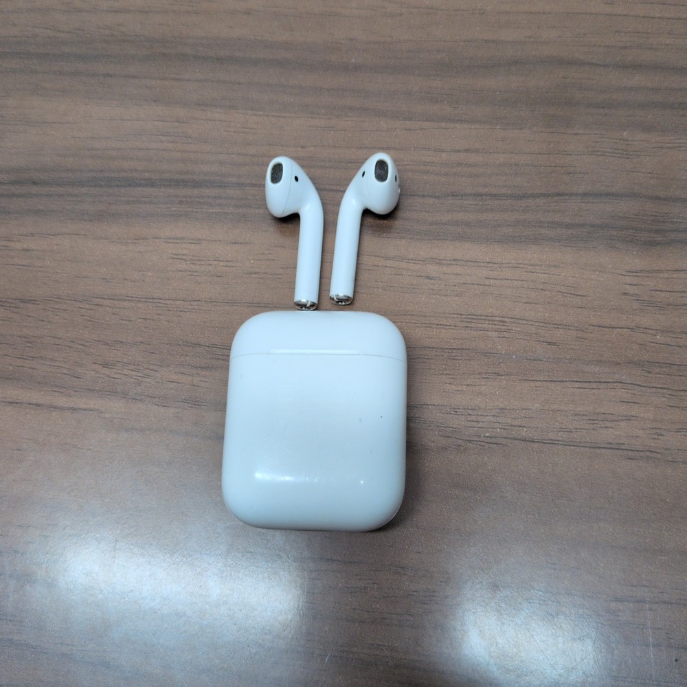 Genuine Apple AirPods 2nd Gen Bluetooth Headset Wireless Charging
